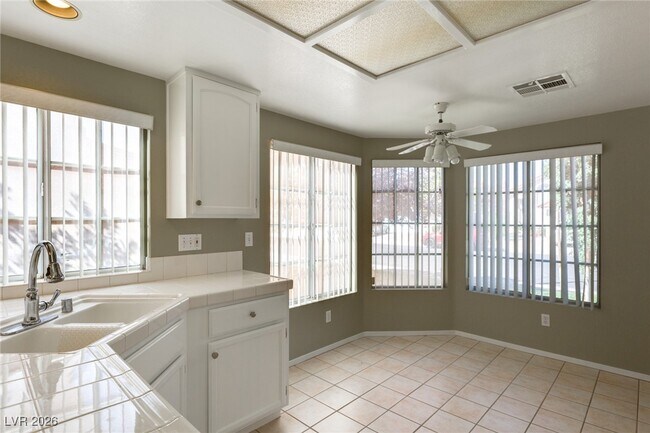 Building Photo - 324 Cavalla St