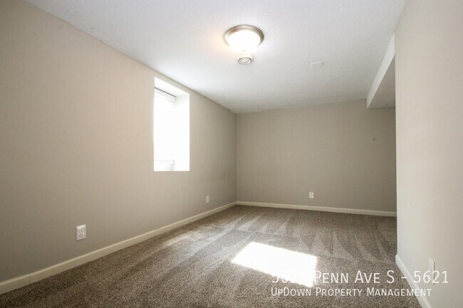 Building Photo - 5621 Penn Ave S
