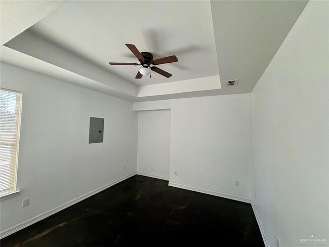 Building Photo - 7 Lotto Ln