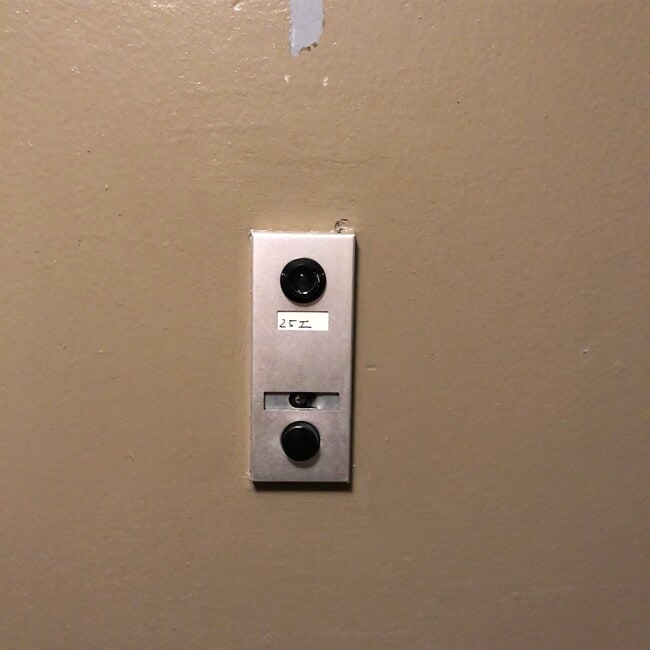 Building Photo - 5710 BOULEVARD