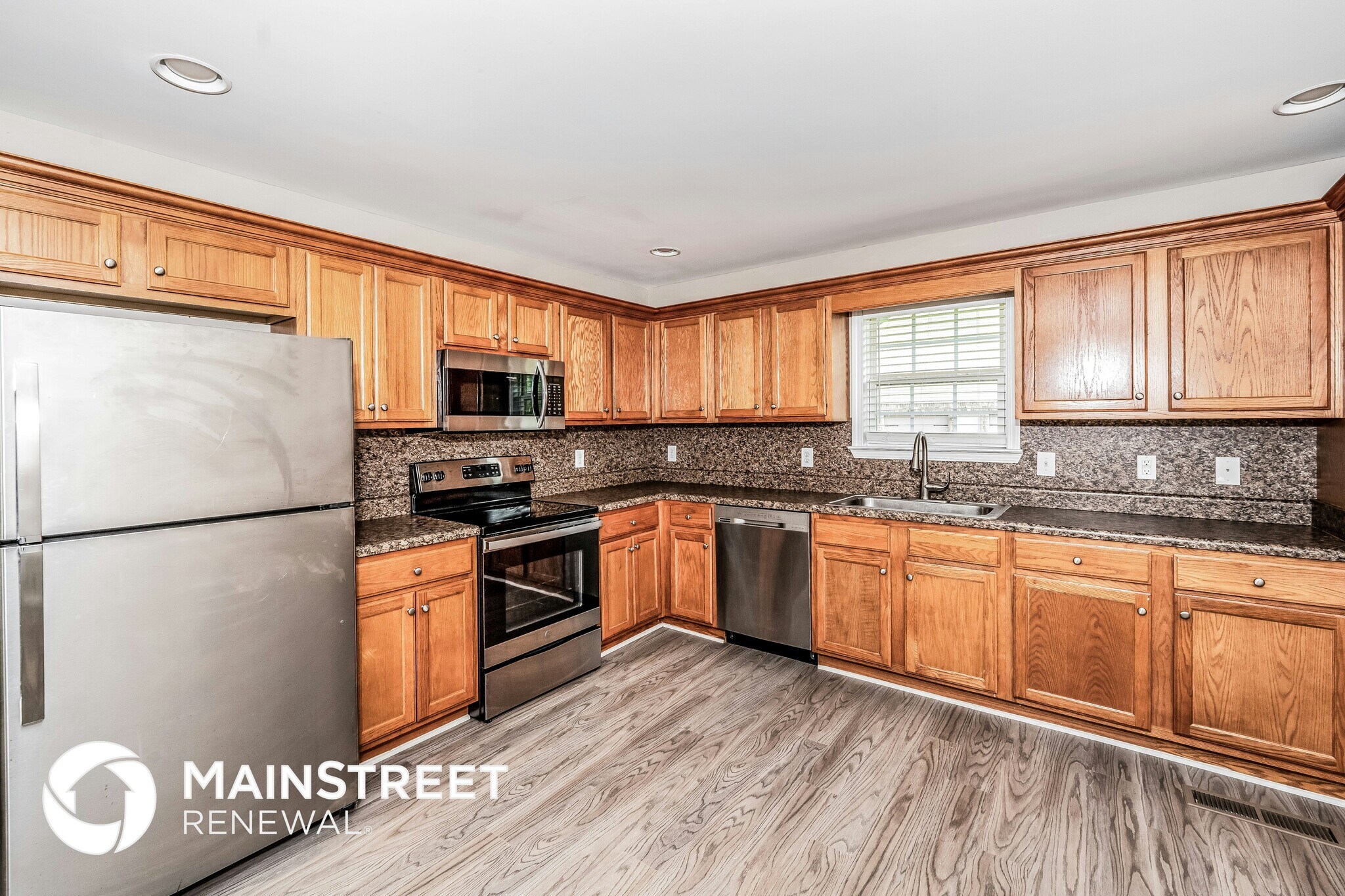 Building Photo - 865 Moonlite Dr