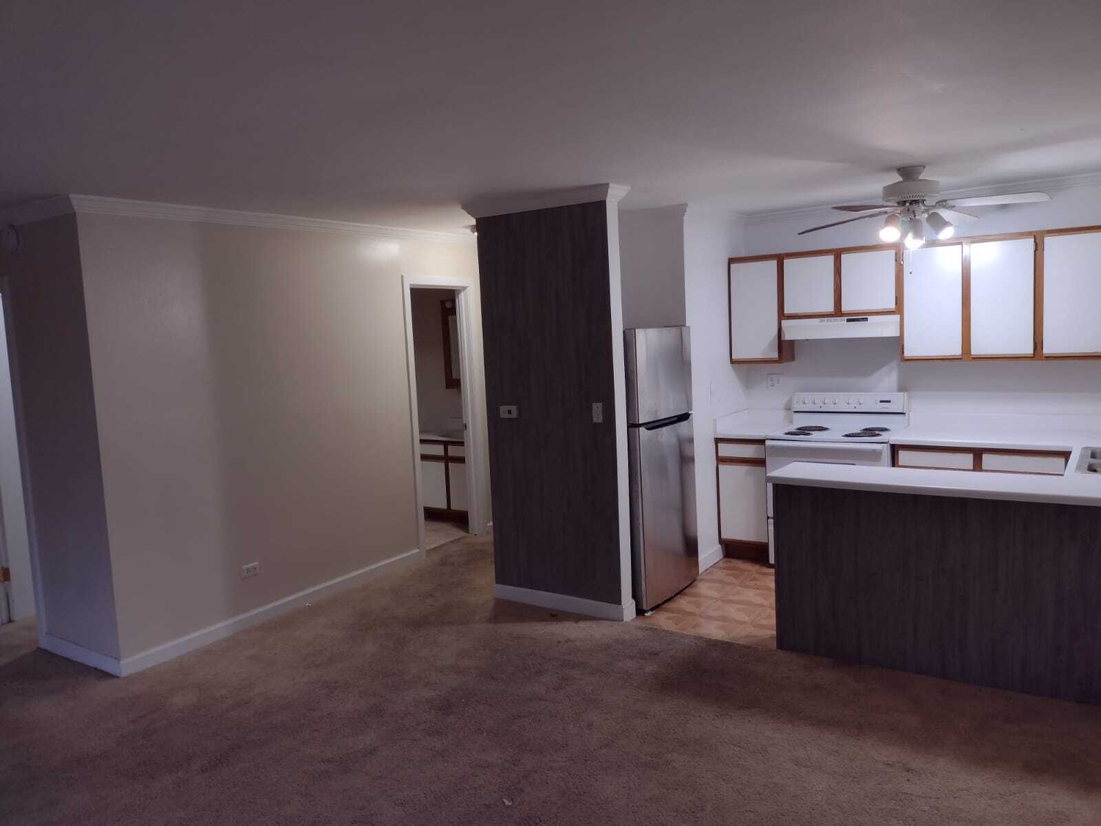 Building Photo - 1813 Hemlock Plz
