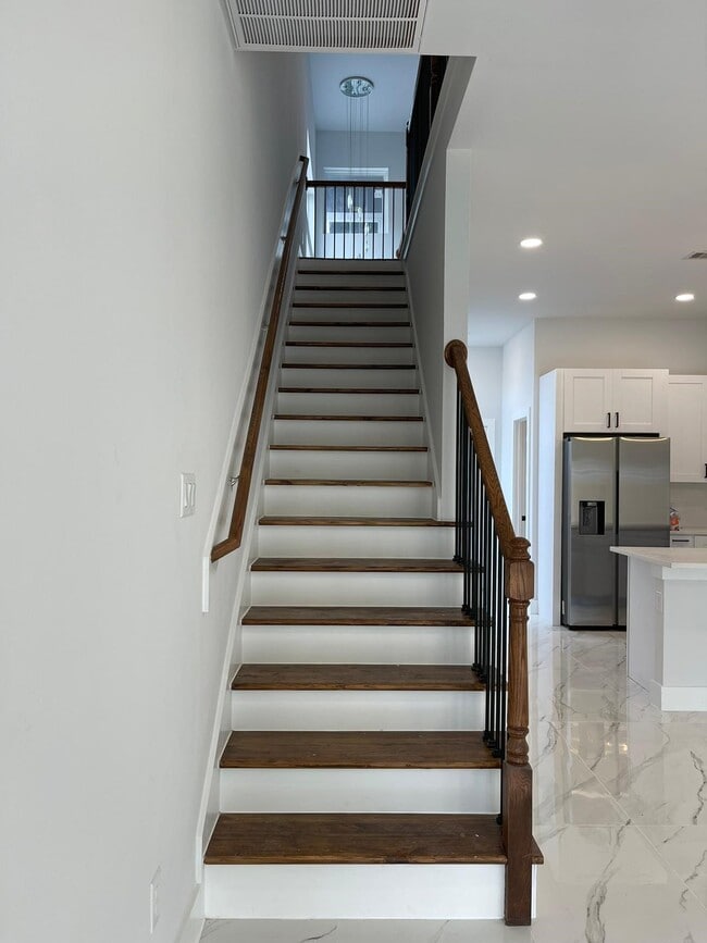 Building Photo - 8123 St Louis St