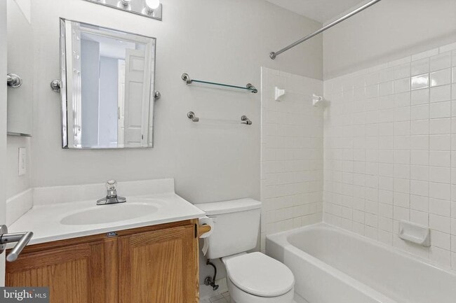 Building Photo - 8416 Cedarcreek Ct