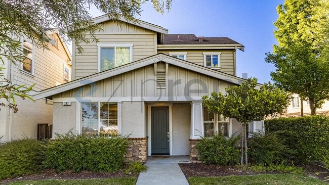 Building Photo - 267 Jarvis Dr