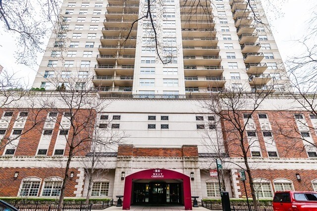 Primary Photo - 21 W Chestnut St