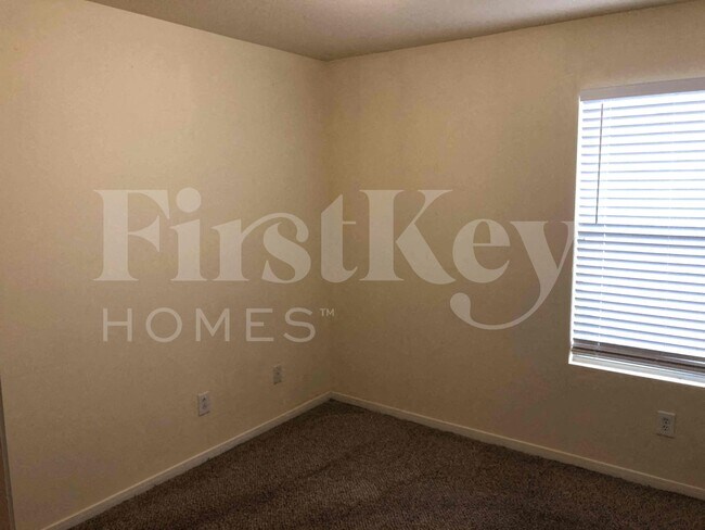 Building Photo - 1123 Intrepid Oak Ln