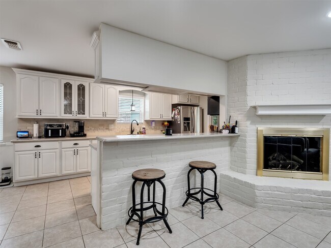 Building Photo - 2811 Quincannon Ln