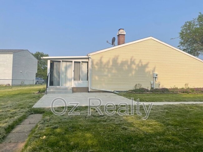 Building Photo - 551 Mallard Rd