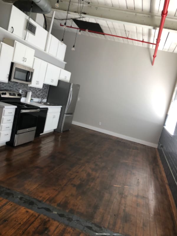 Building Photo - 301 Bradley St