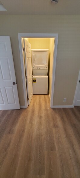 Stacked Washer/Dryer in unit - 7709 Camellia Ave