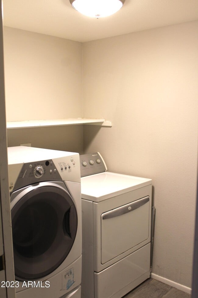 Building Photo - 5128 W Carol Ave