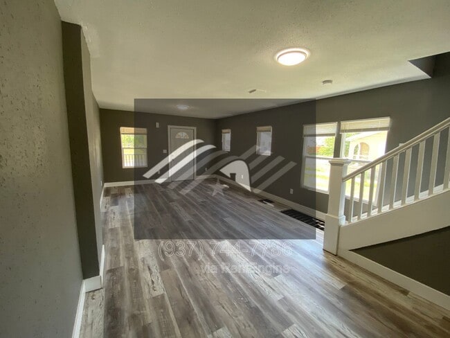 Building Photo - 425 Brooklyn Ave