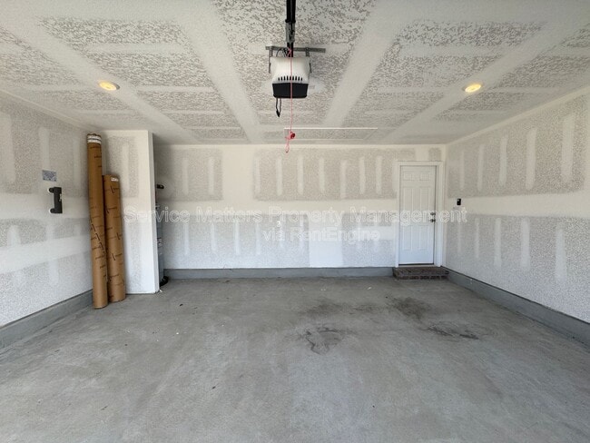 Building Photo - 4408 White Cedar Ct