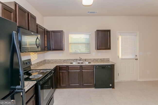 Building Photo - 48 Culver Ridge Dr