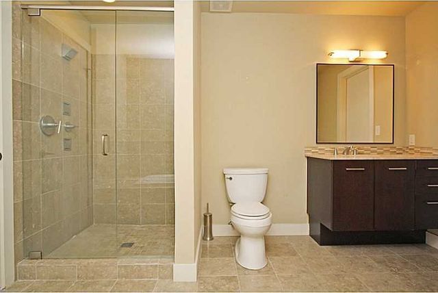 Building Photo - 20 10th St NW