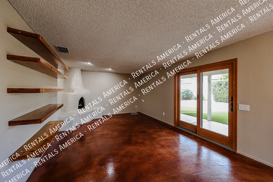 Building Photo - 10438 S 45th Pl