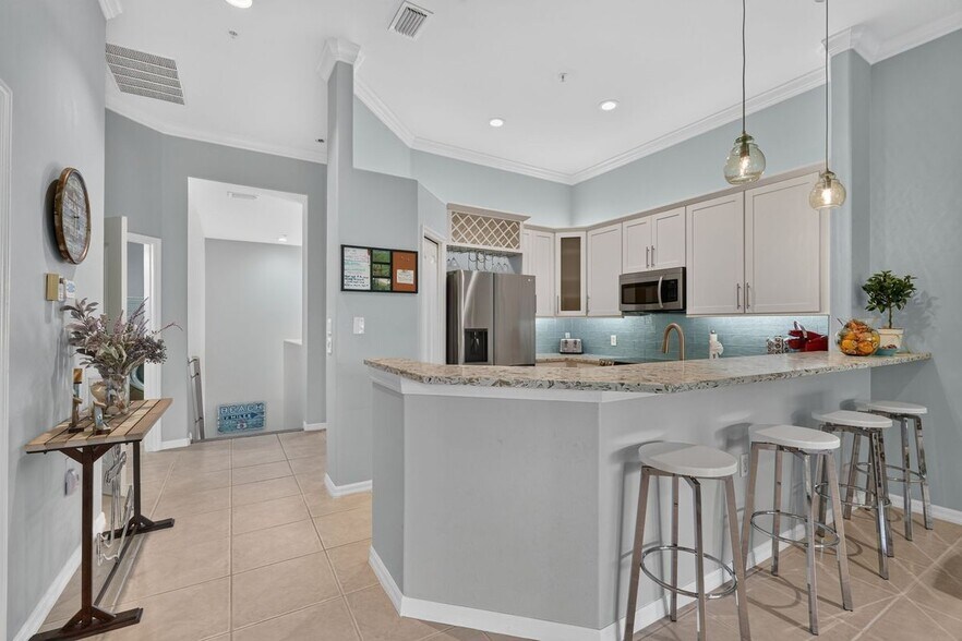 Building Photo - 1285 Sweetwater Cove