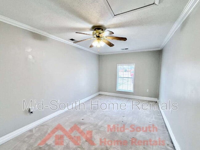 Building Photo - 465 Shelton Rd