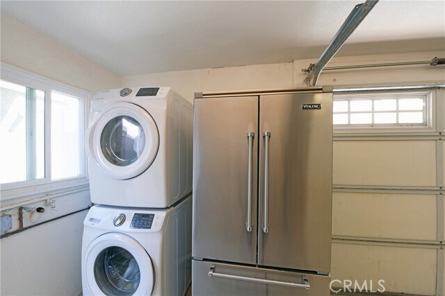 Building Photo - 1319 W Bay Ave