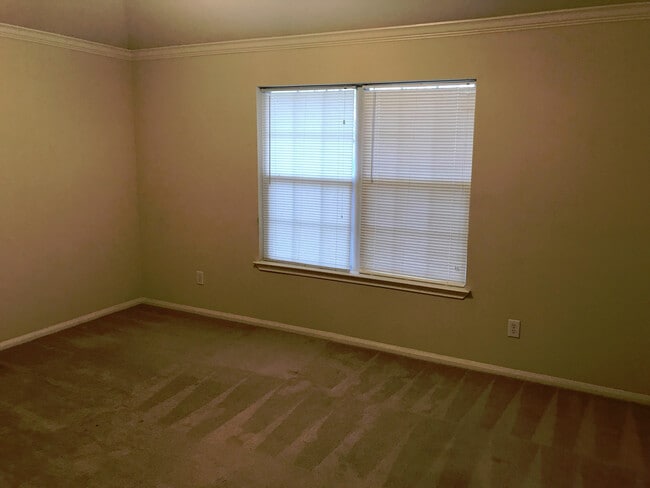 Building Photo - Duplex