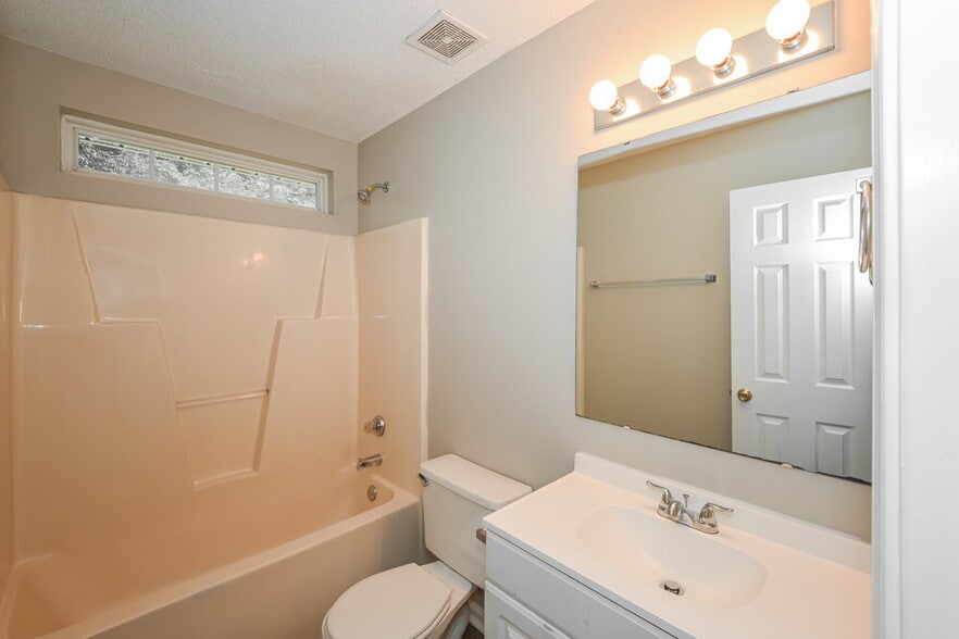 Building Photo - 7526 Fallow Ln