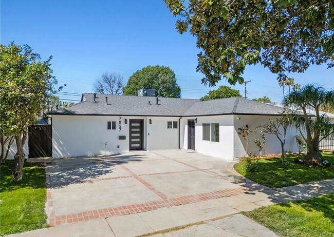 Building Photo - 7827 Hesperia Ave