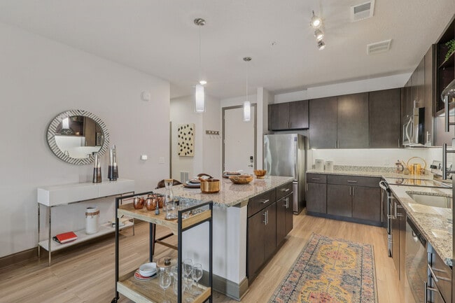 Building Photo - Cortland Hunters Creek