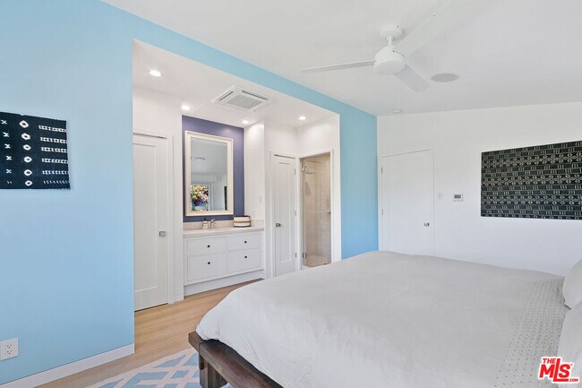 Building Photo - 6817 Seawatch Ln