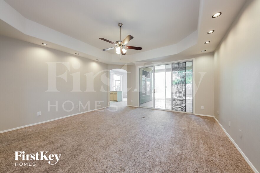 Building Photo - 11554 W Mule Deer Ct