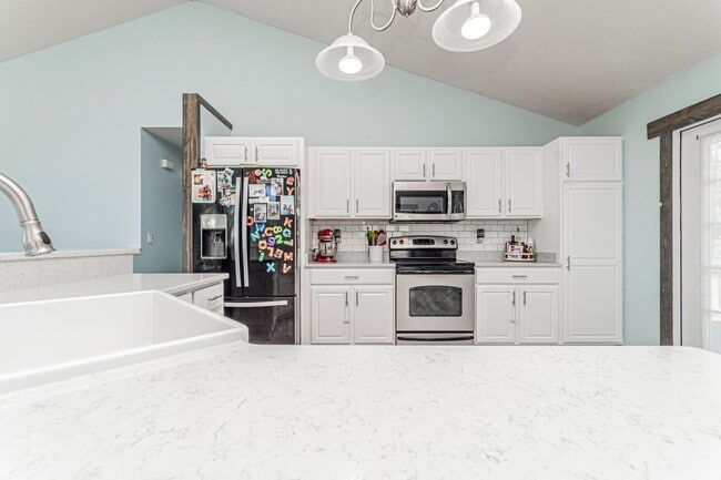 Building Photo - Please View 3D Virtual Walk-Through Before Scheduling a Showing