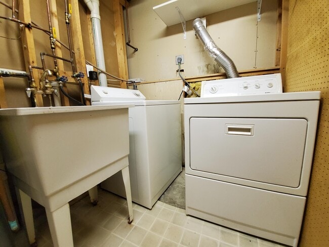 Building Photo - 4434 4th St NW