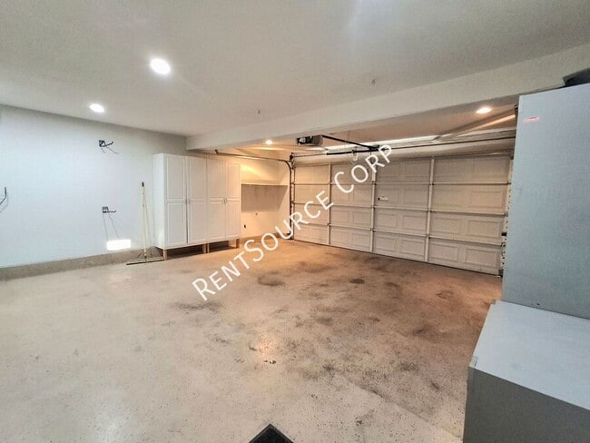 Building Photo - 23902 Ranney House Ct
