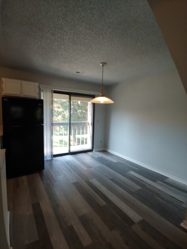 Building Photo - 2B/2B in Desirable Boulder Wimbledon Condos