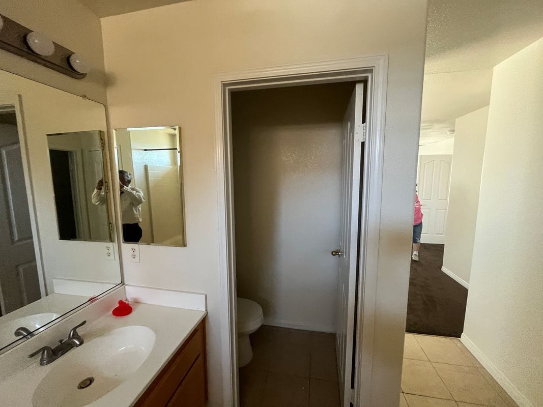 Building Photo - 144 Latente Dr