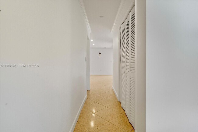 Building Photo - 9710 Sunset Strip