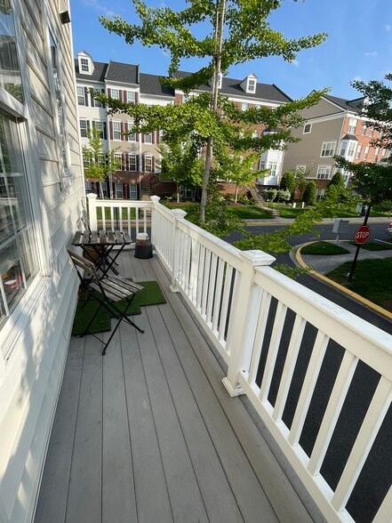 Deck - 5540 Lanier Ave