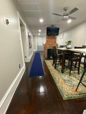 Building Photo - 14 Whitman St