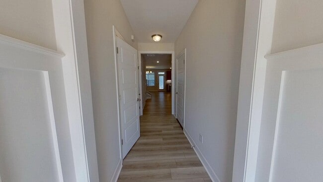 Building Photo - 327 Hollenbeck Pl