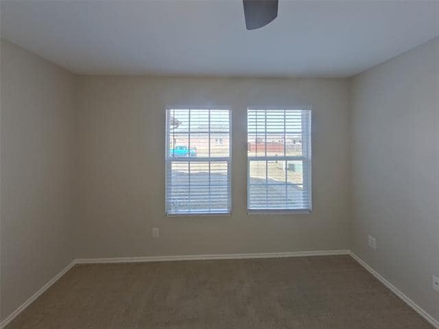 Building Photo - 736 Elizabeth Dr