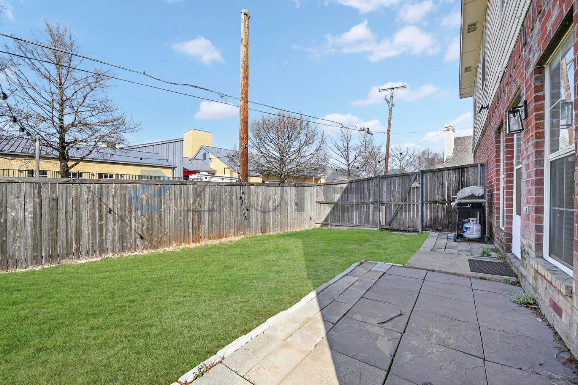 Building Photo - 8797 Holly St