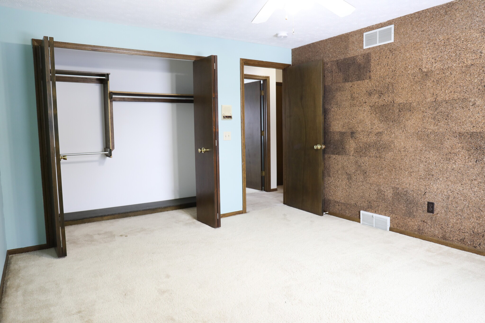 Building Photo - 5409 Johnnycake Rdg NE