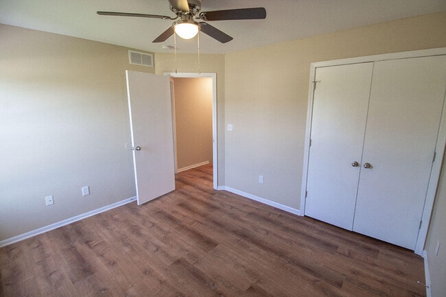 Building Photo - 5307 Currituck Ln