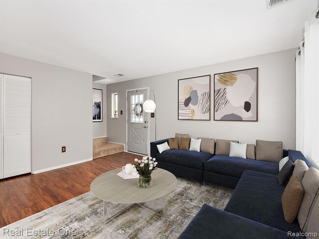 Building Photo - 1323 Laurel Valley Dr