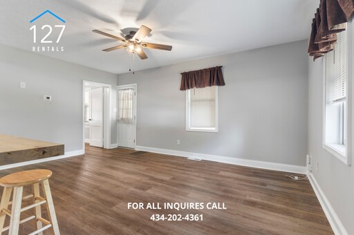 Building Photo - Two Bedroom Two Bath Single Family Home