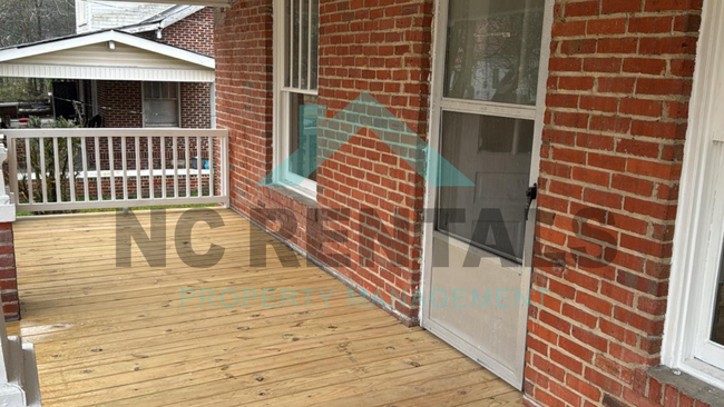 Building Photo - UNDER RENOVATION: Charming 3-Beds and 1.5-...