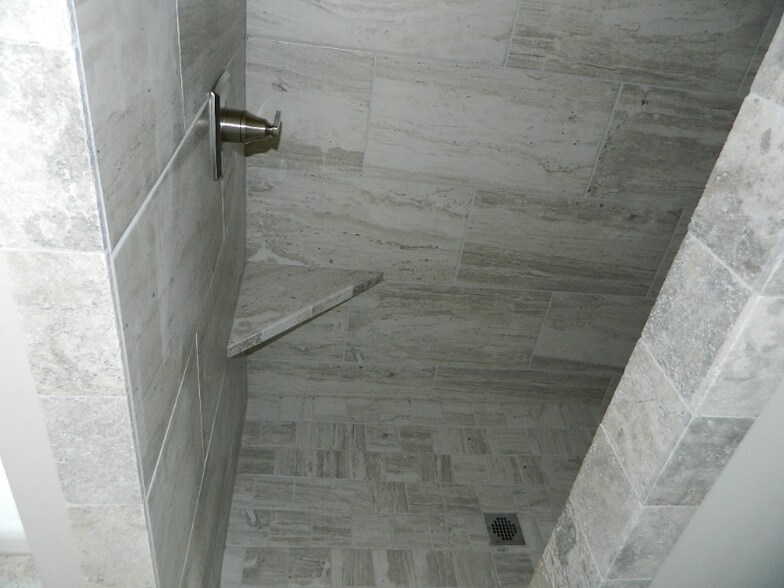 Building Photo - 5232 Lannister Ln