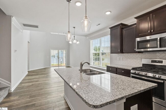 Building Photo - 829 Appleby Dr