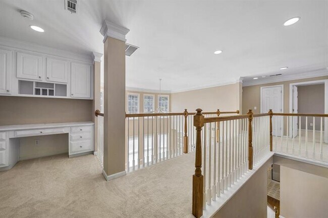 Building Photo - 130 Candler Ct