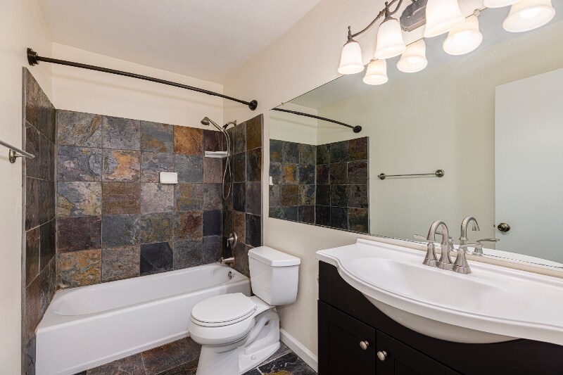 Building Photo - 8294 Windmill Farms Dr